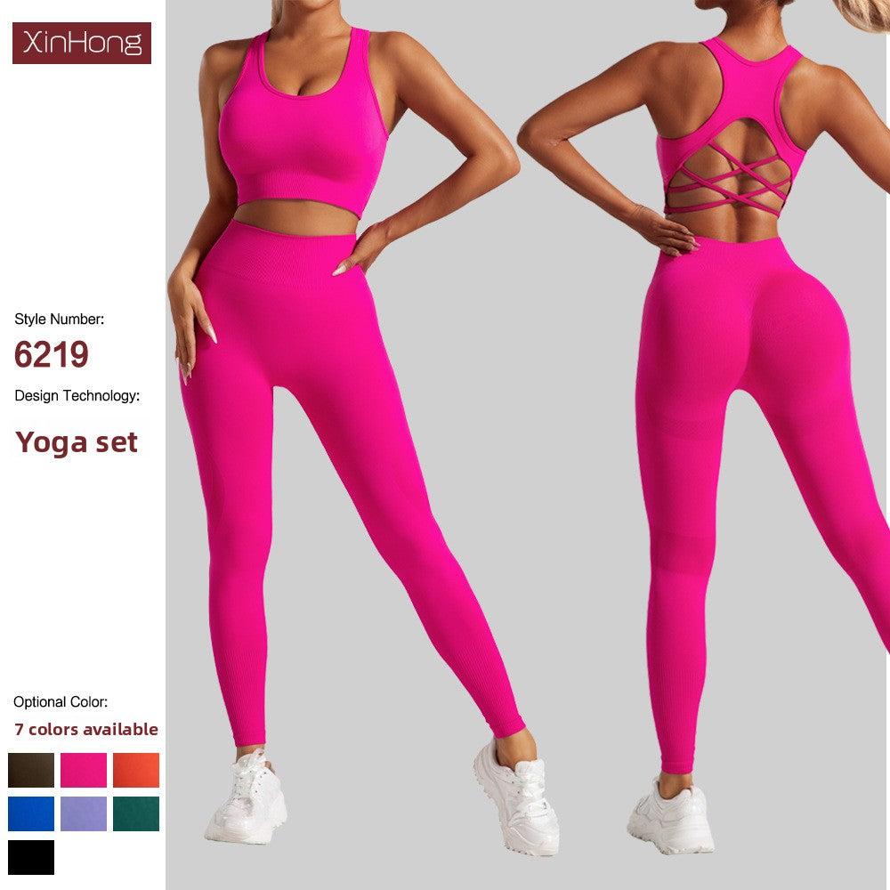 Seamless Yoga Set – Sports Bra & High-Waist Leggings