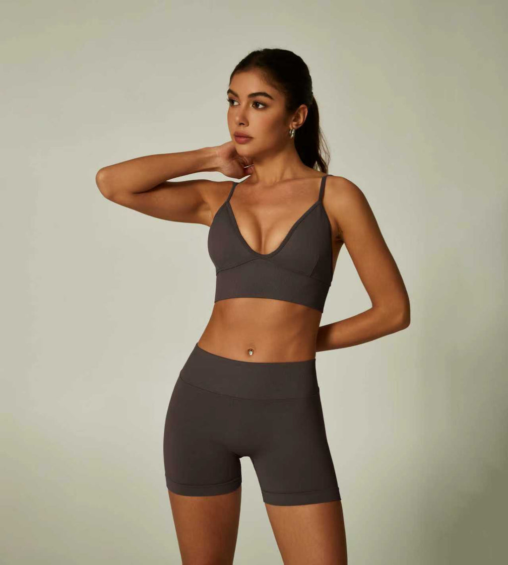 Seamless Ribbed Yoga Outfit Set – 2-Piece Activewear