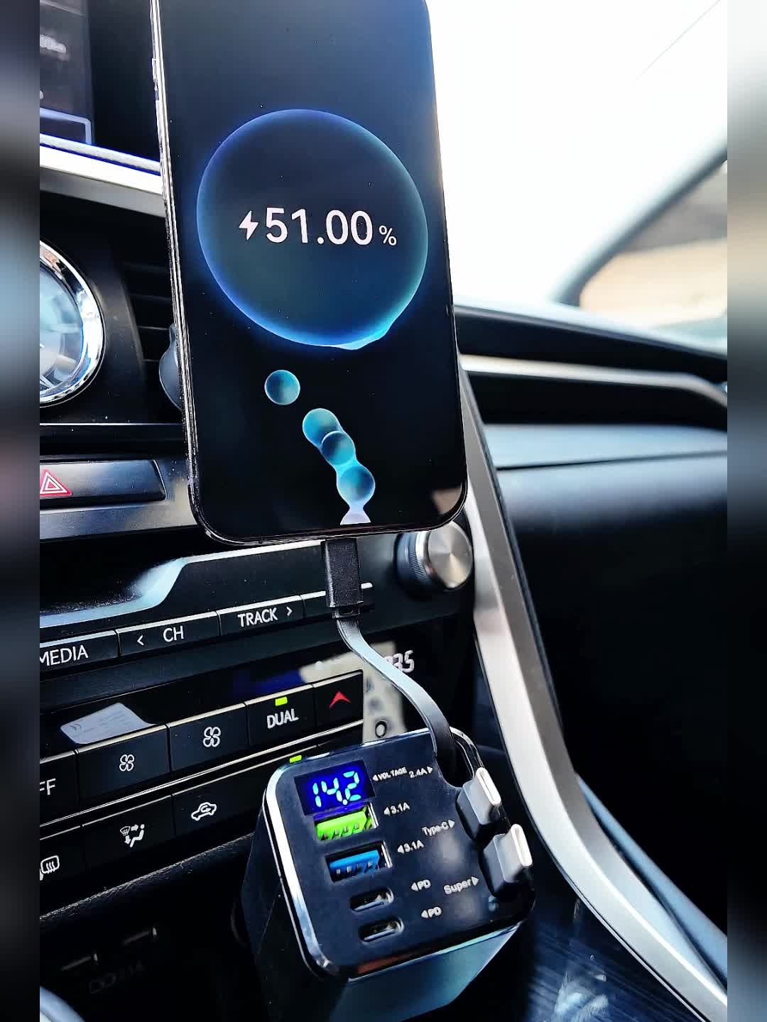 Retractable Car Charger with USB-C Cables